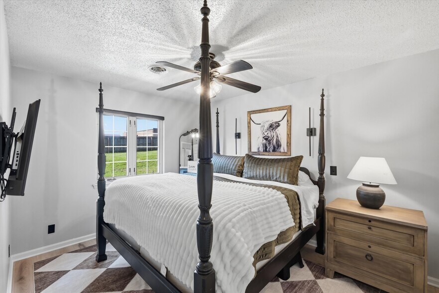 More Photos Of 107 Amity st, Louisburg Hotel For Sale