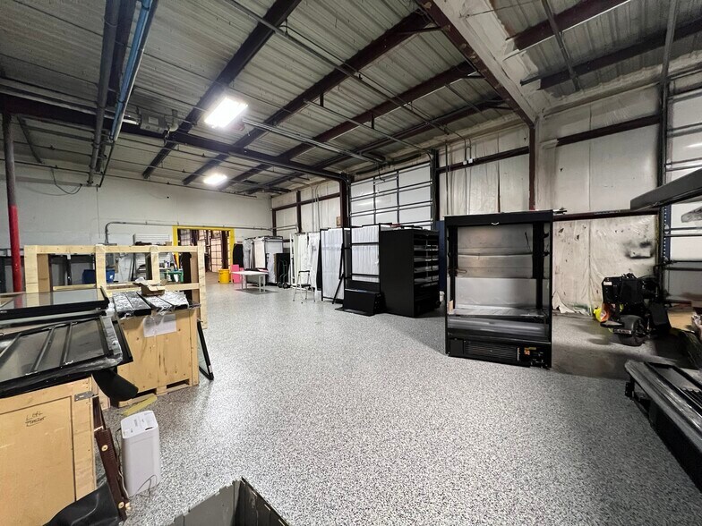 More Photos Of 300 Commerce Dr, LaGrange Warehouse For Sale