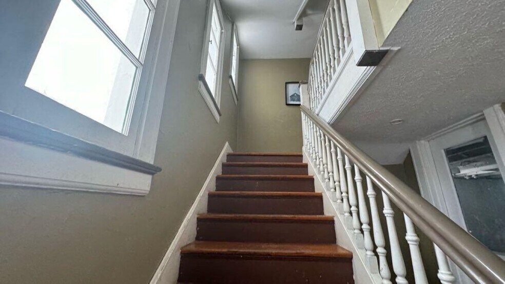 More Photos Of 901-903 McPherson Ave, Cincinnati Apartments For Sale