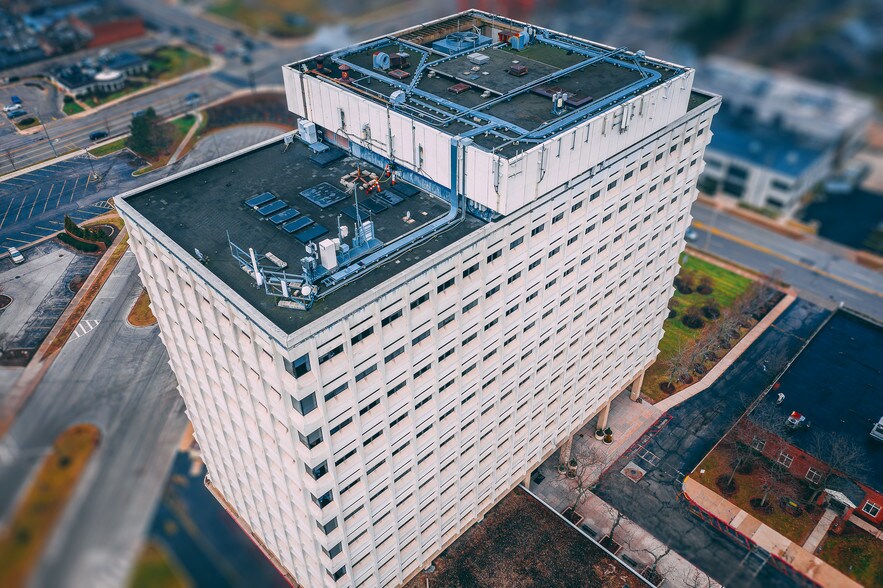 More Photos Of 20600 Chagrin Blvd, Shaker Heights Office For Sale