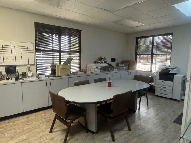 More Photos Of 3710 Highway 6 S, Houston Schools For Sale