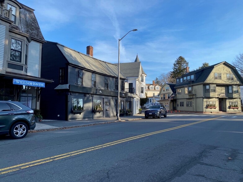 Primary Photo Of 7 Central St, Manchester Restaurant For Lease