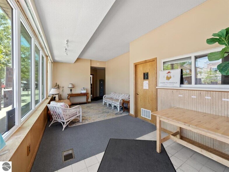 More Photos Of 180 S Benzie Blvd, Beulah Storefront Retail Office For Sale