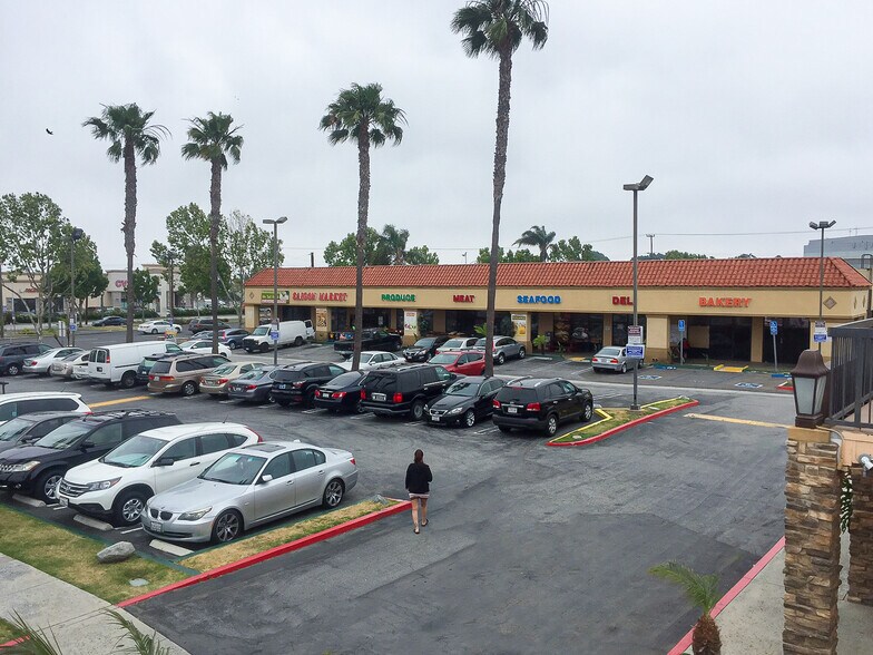 More Photos Of 15625-15655 Hawthorne Blvd, Lawndale Unknown For Lease