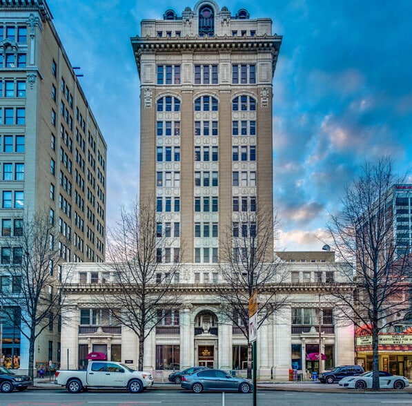 More Photos Of 721 Broad St, Chattanooga Apartments For Sale