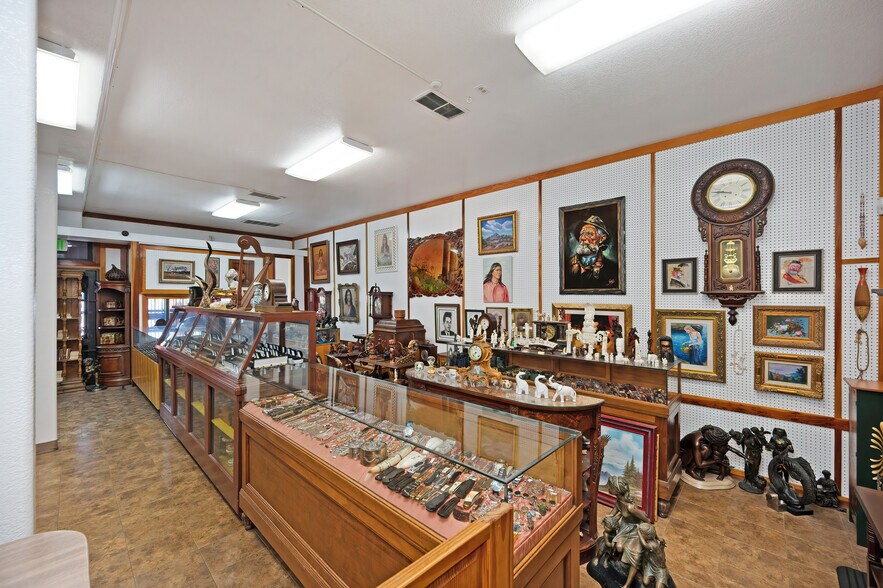 More Photos Of 7800 Fair Oaks Blvd, Carmichael Freestanding For Sale