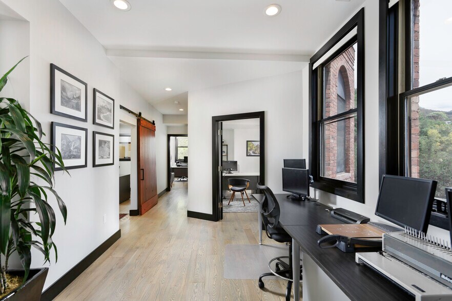 More Photos Of 110 Midland Ave, Basalt Office Residential For Lease