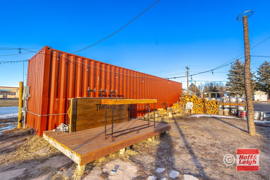 More Photos Of 252 Front St, Monument Freestanding For Sale