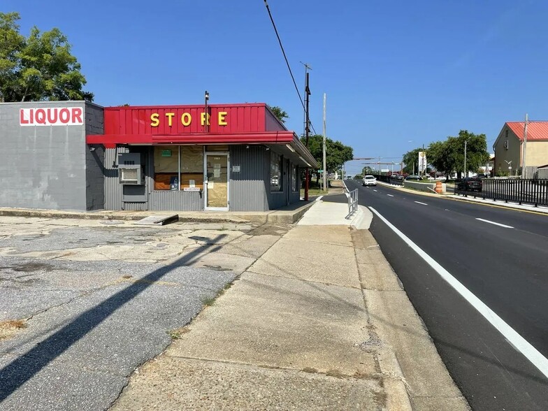 Primary Photo Of 1917 Cervantes St, Pensacola Freestanding For Sale