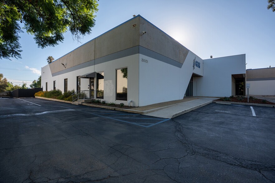More Photos Of 20520 Nordhoff St, Chatsworth Industrial For Sale