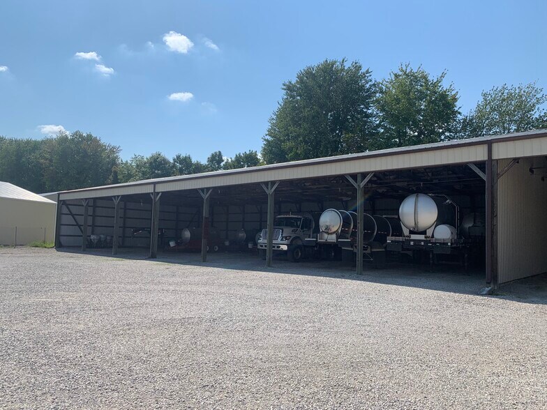 More Photos Of 4505 E Boonville New Harmony Rd, Evansville Office For Lease