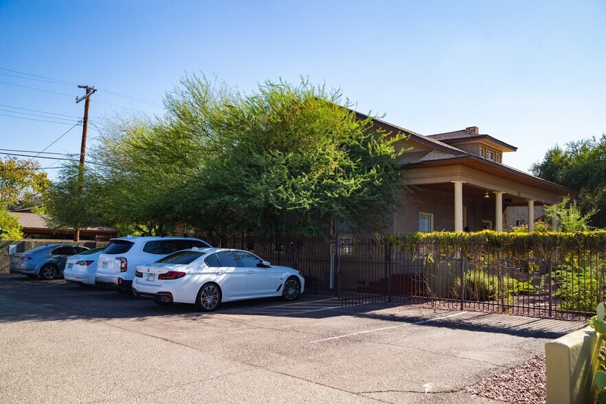 More Photos Of 531 E Lynwood St, Phoenix Office Residential For Sale