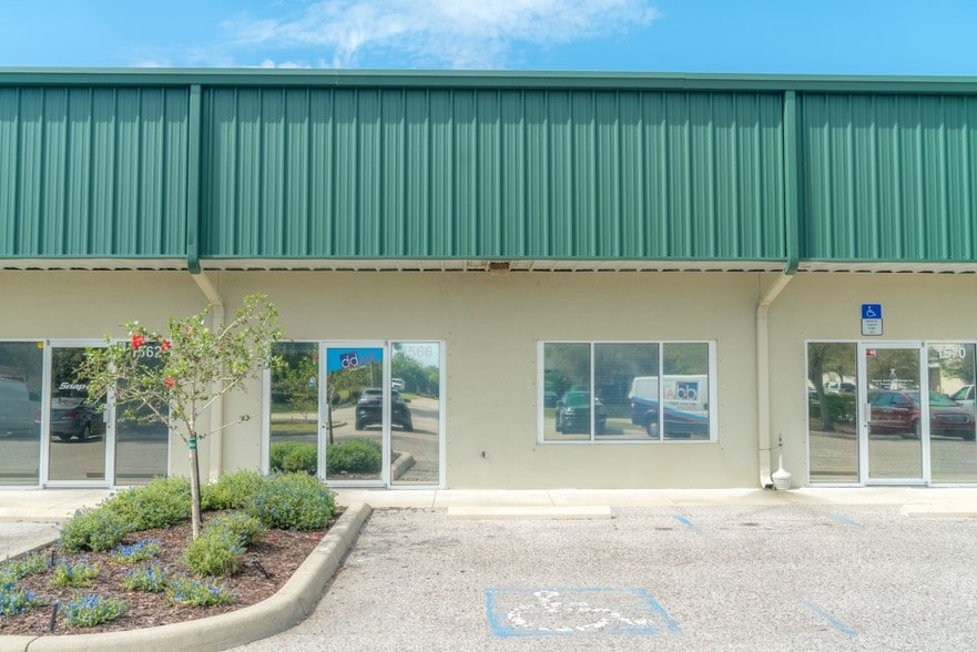 More Photos Of 1550-1582 Global Ct, Sarasota Light Manufacturing For Sale