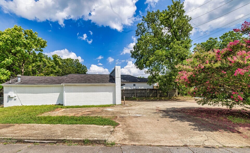 More Photos Of 1469 Wadley Ave, Atlanta Freestanding For Sale