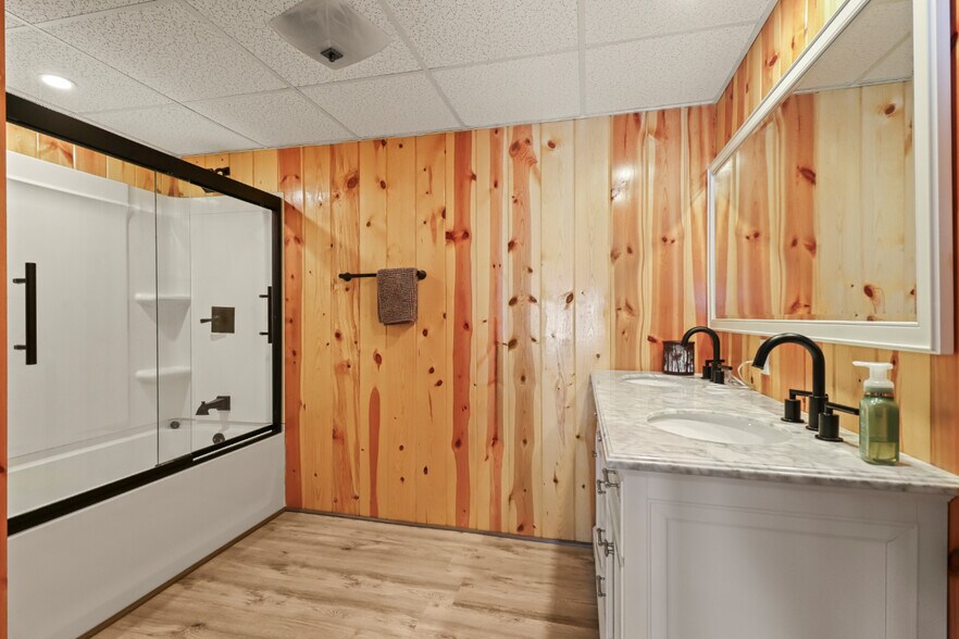 More Photos Of 5751 Hillside Resort Trl, Phelps General Retail For Sale