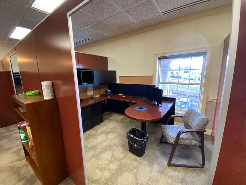 More Photos Of 2640 Monroeville Blvd, Monroeville Bank For Sale