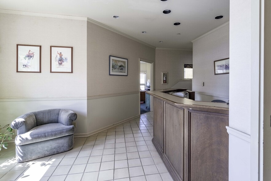 More Photos Of 426 Main St, Ketchikan Office For Sale