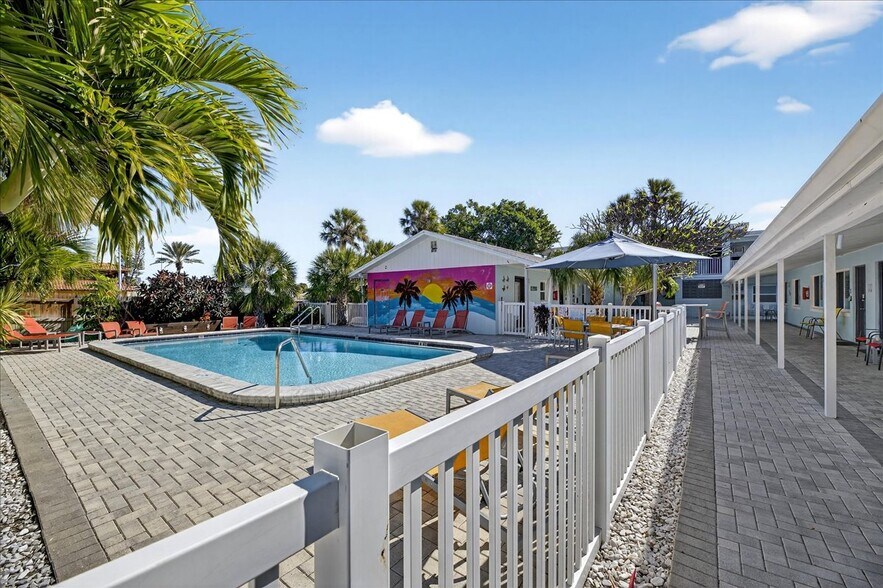 More Photos Of 523 72nd Ave, St Pete Beach Hotel For Sale