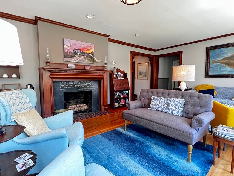 More Photos Of 3063 Bristol Rd, New Harbor Hospitality For Sale