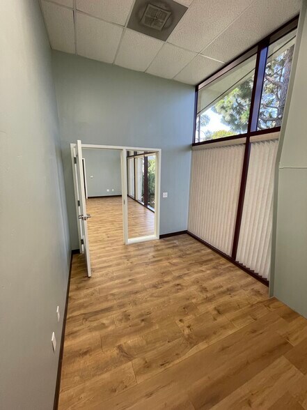More Photos Of 805 Aerovista Pl, San Luis Obispo Loft Creative Space For Sale