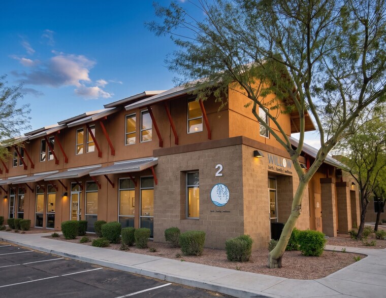 Primary Photo Of 2045 S Vineyard, Mesa Medical For Sale