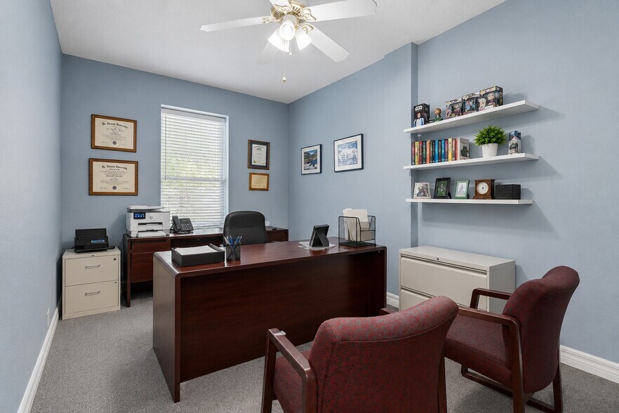 More Photos Of 402 E 7th Ave, Tampa Office For Sale