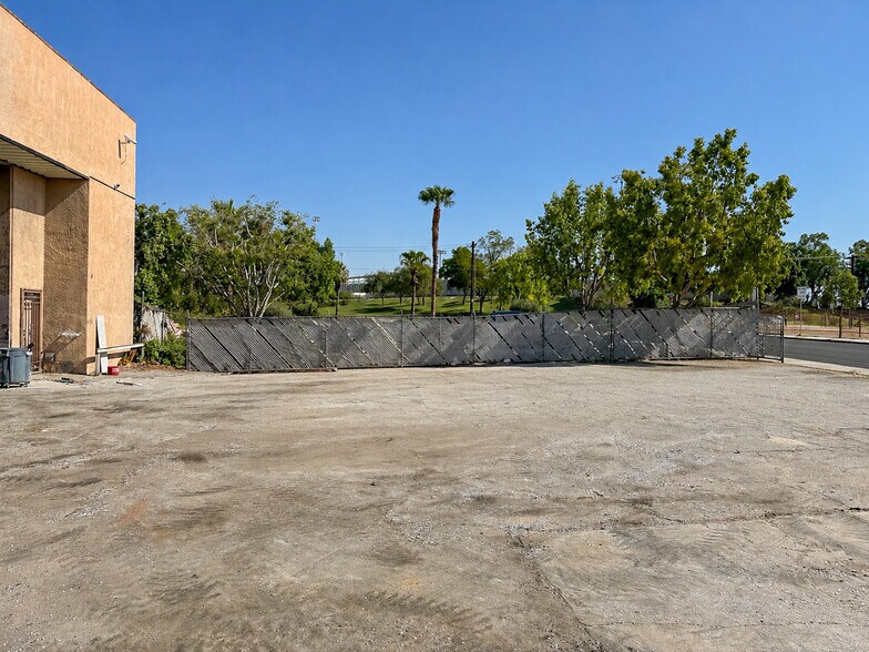 More Photos Of 34040 Date Palm Dr, Cathedral City Storefront Retail Office For Lease