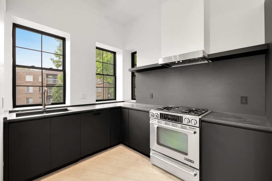 More Photos Of 1451 Maryland Ave NE, Washington Apartments For Sale