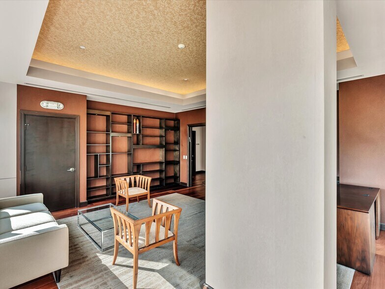 More Photos Of 20900 NE 30th Ave, Aventura Office Residential For Sale