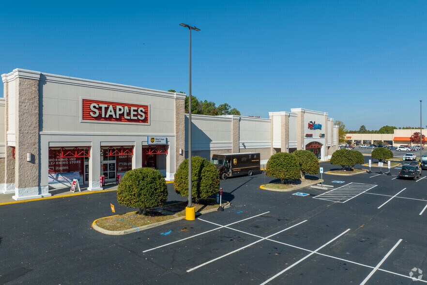 More Photos Of 1000 Carmia Way, Richmond Unknown For Lease