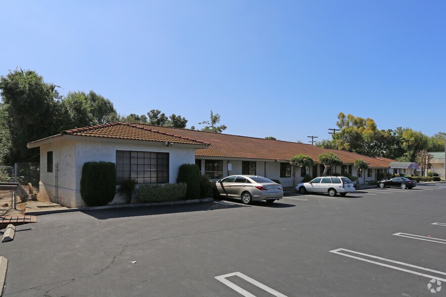 More Photos Of 840-854 Townsite Dr, Vista Medical For Lease