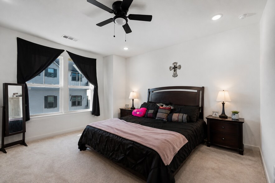 More Photos Of , Fort Worth Multifamily For Sale