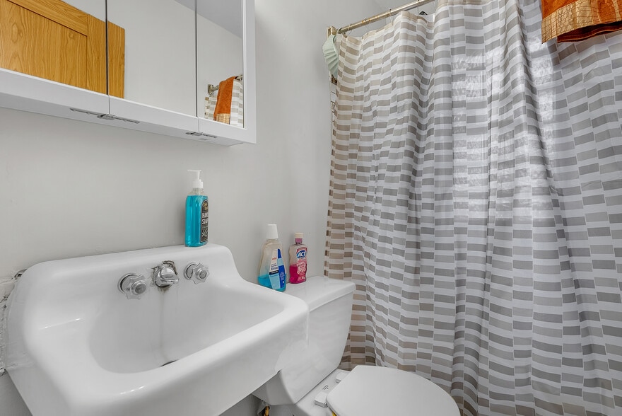 More Photos Of 5969 Park Pl, Hammond Multifamily For Sale