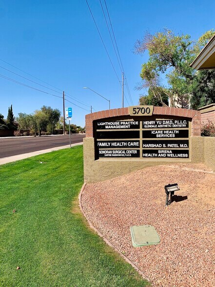 More Photos Of 5700 W Olive Ave, Glendale Medical For Lease