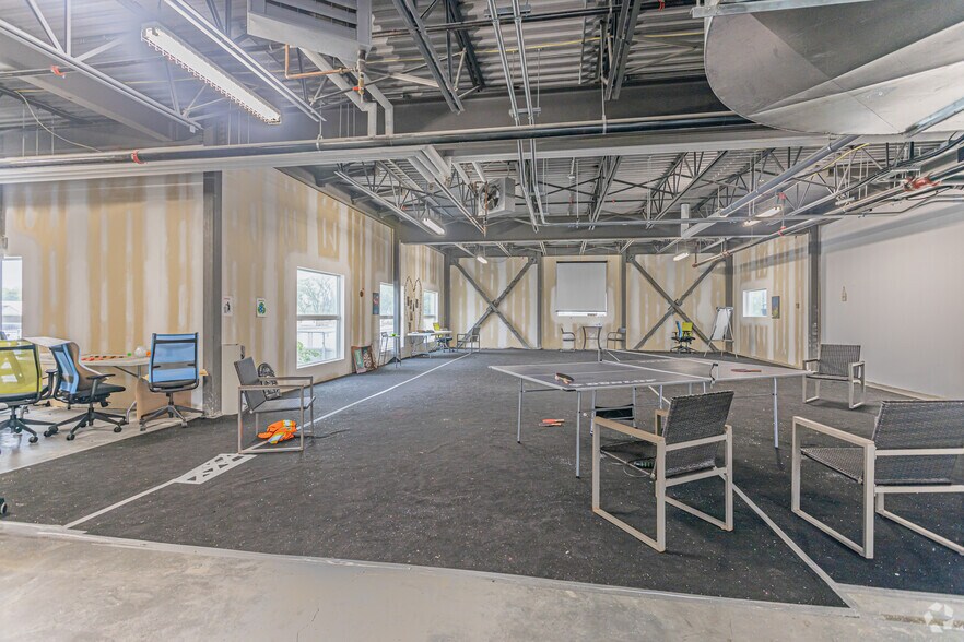 More Photos Of 6810 8th St, Edmonton Warehouse For Lease