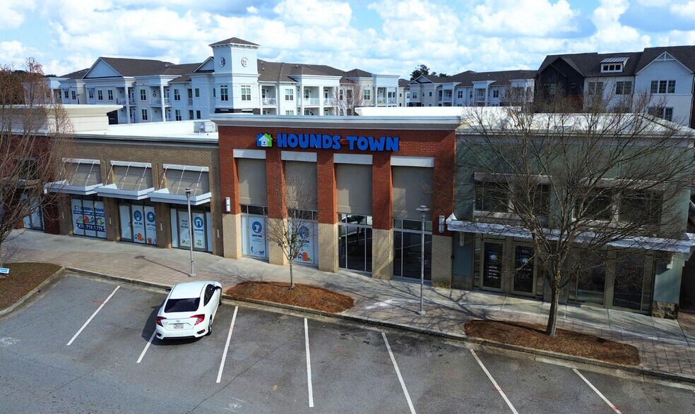 More Photos Of 2610 Holcomb Bridge Rd, Alpharetta General Retail For Lease