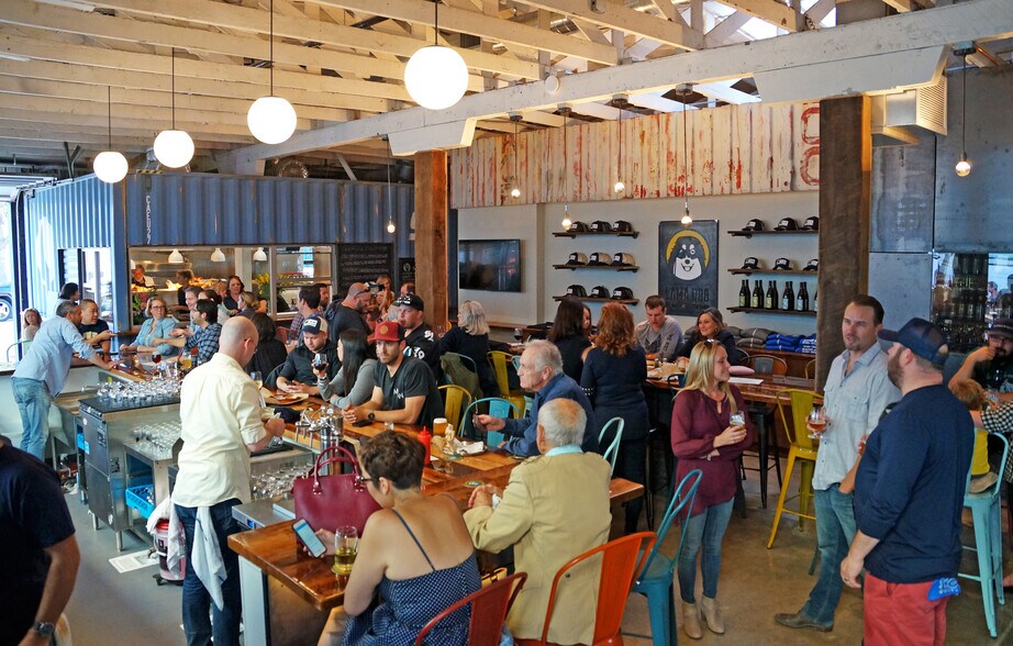 More Photos Of 120 Santa Barbara St, Santa Barbara General Retail For Lease