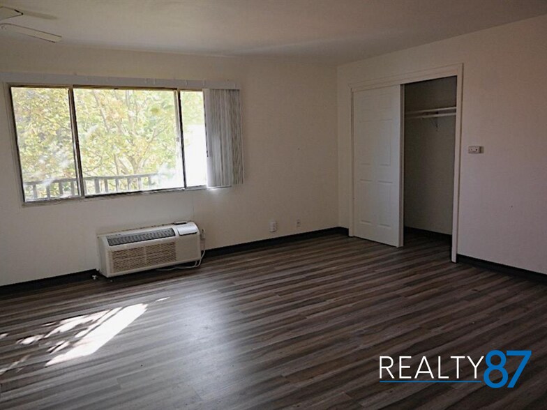 More Photos Of 444-488 Angella St, Dubuque Apartments For Sale