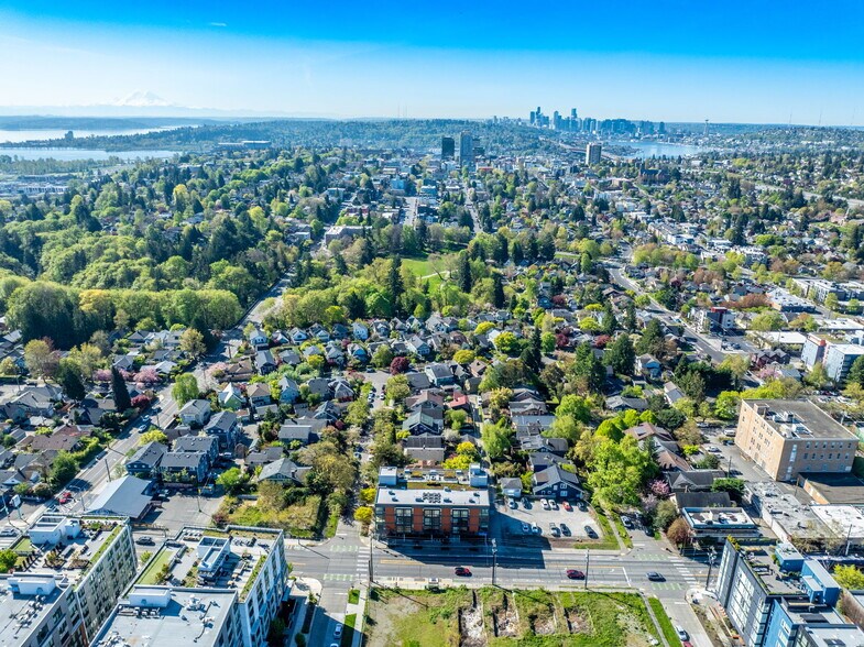 More Photos Of 1319 NE 65th St, Seattle Apartments For Sale