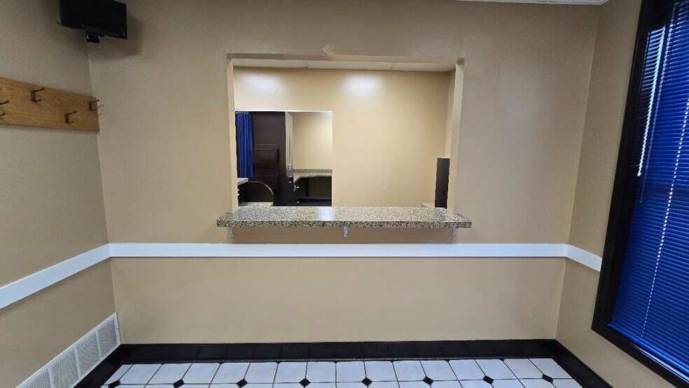 More Photos Of 100 W National Rd, Englewood Medical For Sale