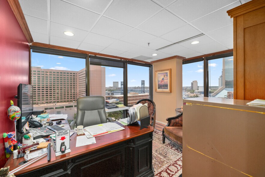 More Photos Of 233 E Bay St, Jacksonville Office For Sale