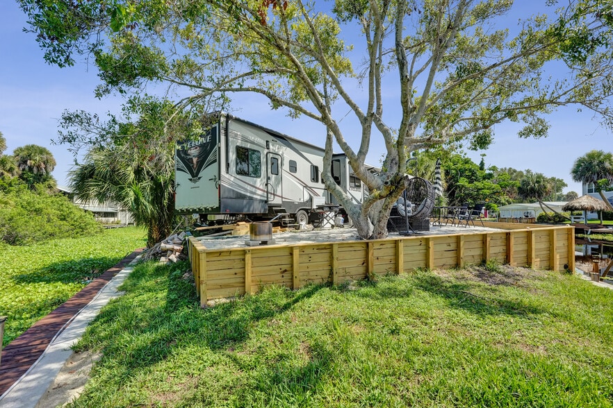 More Photos Of , Moore Haven Multifamily For Sale