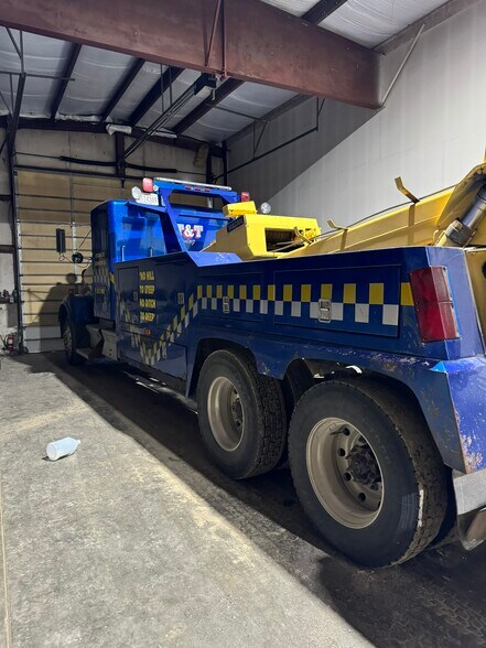 More Photos Of 2534 S Elm St, Ottawa Industrial For Sale