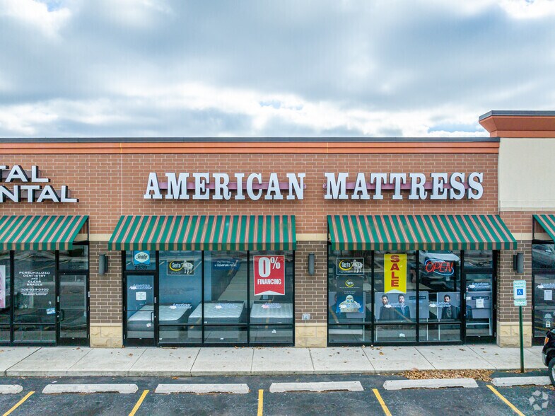 More Photos Of 2831-2855 W 95th St, Evergreen Park Storefront For Lease