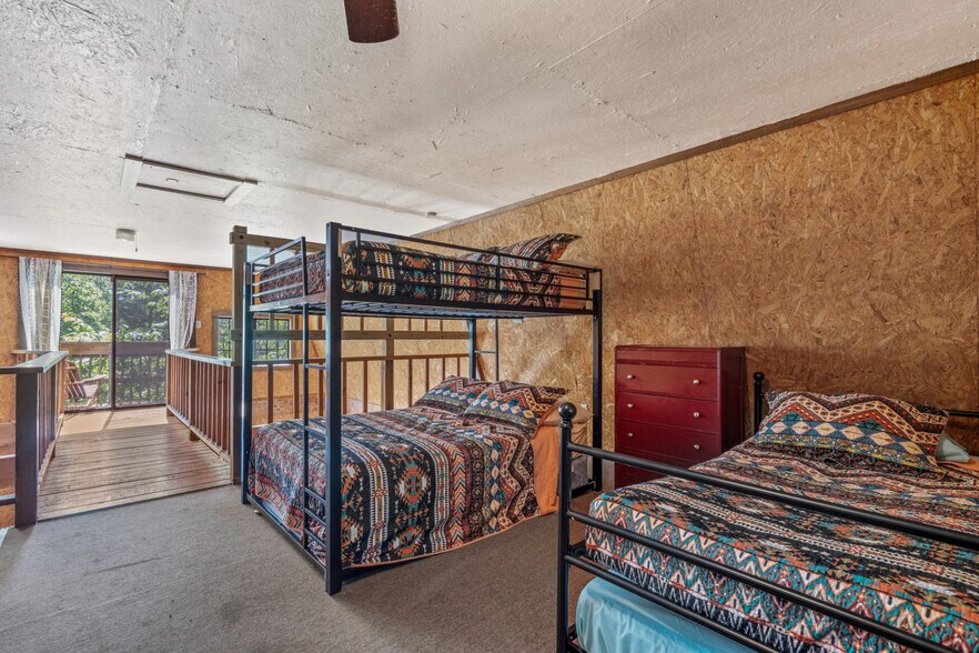 More Photos Of 122 Ouachita River Haven Rd, Pencil Bluff Hotel For Sale