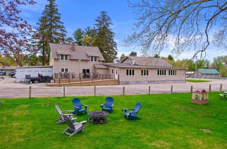 More Photos Of 141 County Road Kk, Amherst Restaurant For Sale