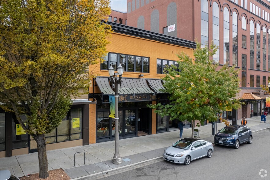 More Photos Of 909-911 Pacific Ave, Tacoma Office For Lease