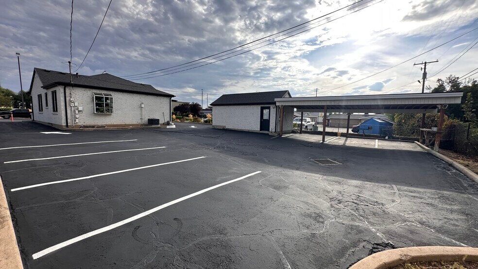More Photos Of 152 W 500 S, Bountiful Office For Sale