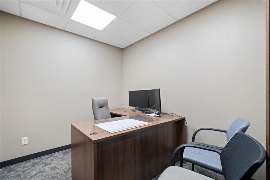 More Photos Of 100 E Broadway St, Council Bluffs Office For Sale