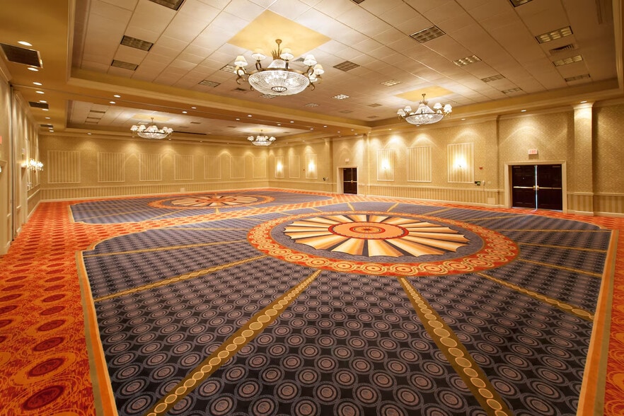 More Photos Of 1000 Virginia Center Pky, Glen Allen Hotel For Sale